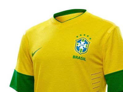 12/13 Nike Brazil Home Yellow Thailand version Soccer Jersey